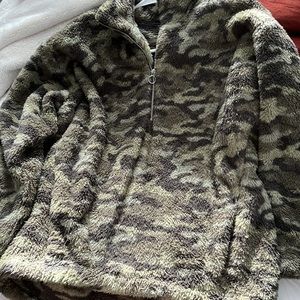 Fuzzy half zip sweatshirt